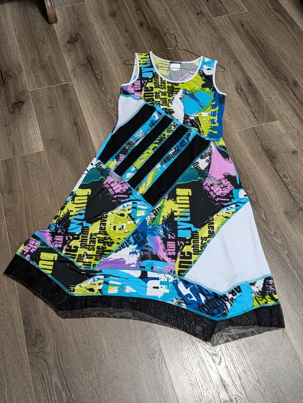 Bali  patchwork  Sleevless Dress With ruffle chiffon Hem Line. Size 8. Canadian.